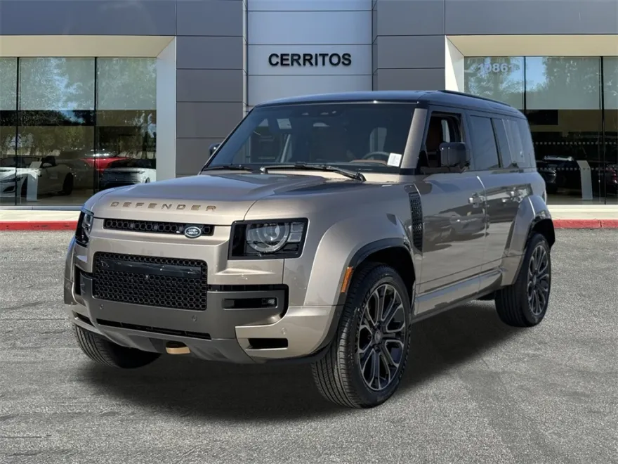 2025 Land Rover Defender 110 photo 1
