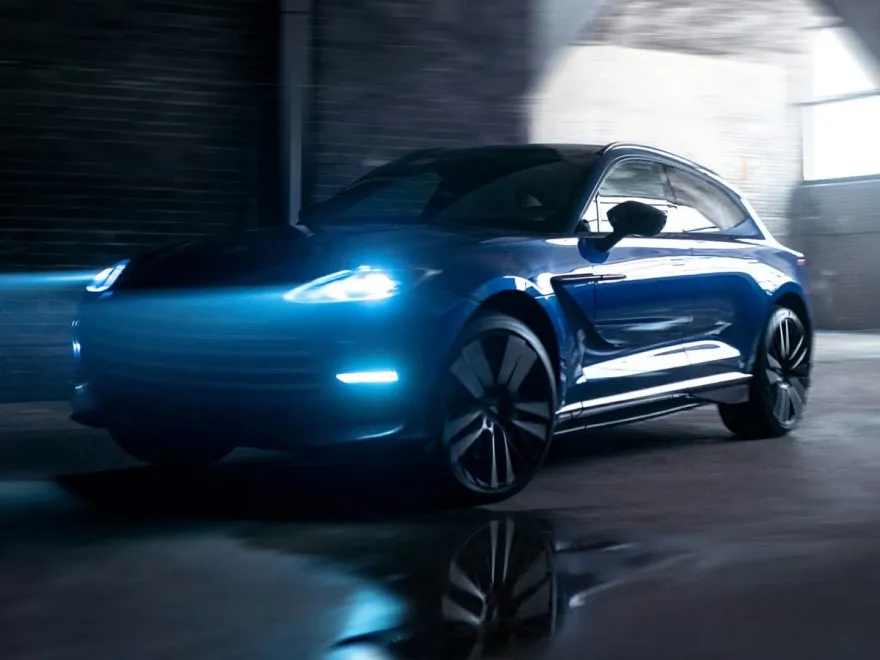 2023 Aston Martin DBX DBX707 photo 1