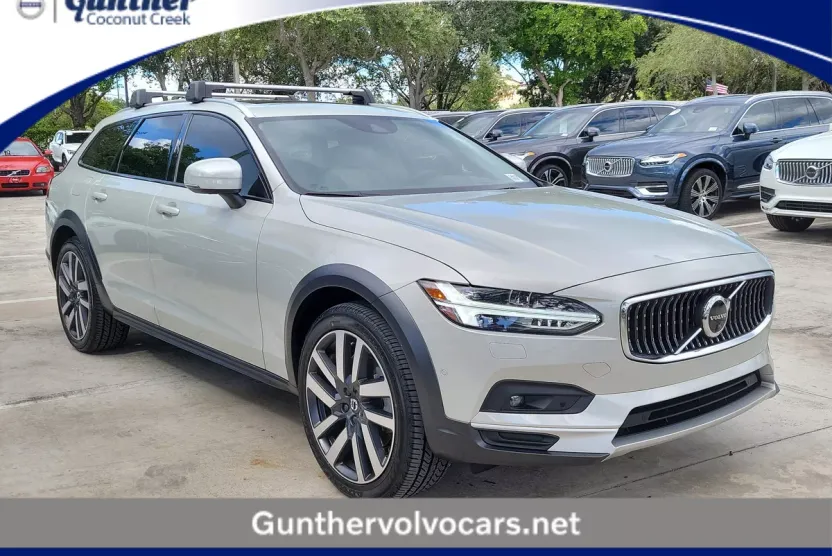 2021 Volvo V90 Inscription photo 1