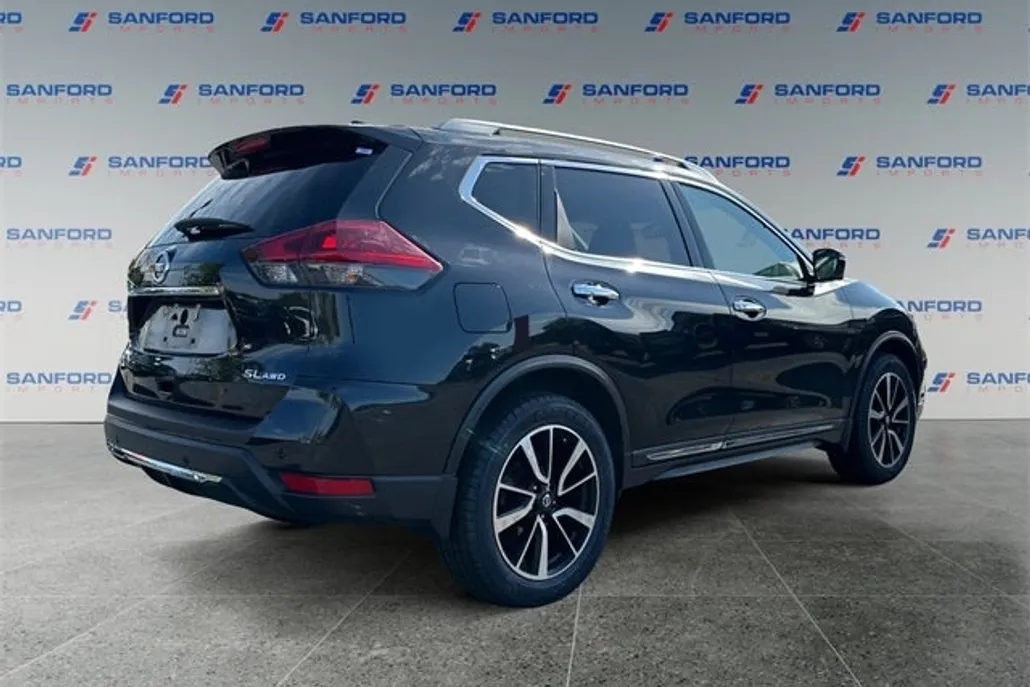 2019 Nissan Rogue SL photo 1