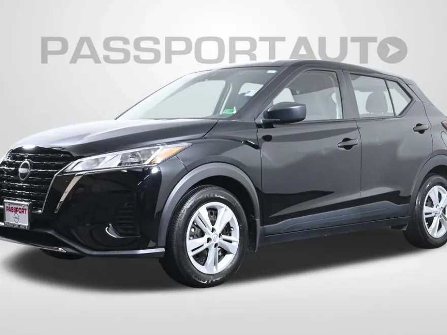 2024 Nissan Kicks S photo 1