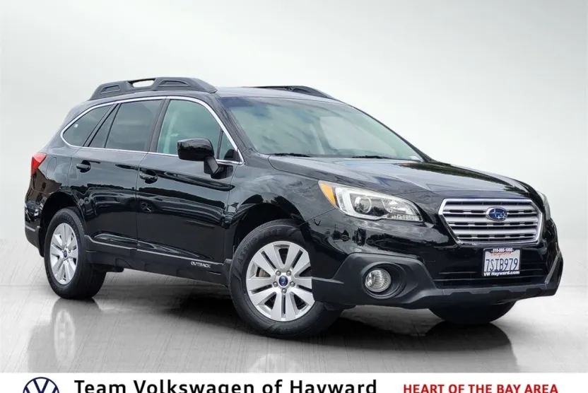 2016 Subaru Outback 2.5i Premium photo 1