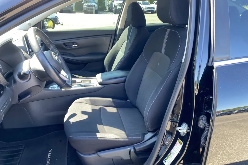 2020 Nissan Sentra SV photo 1