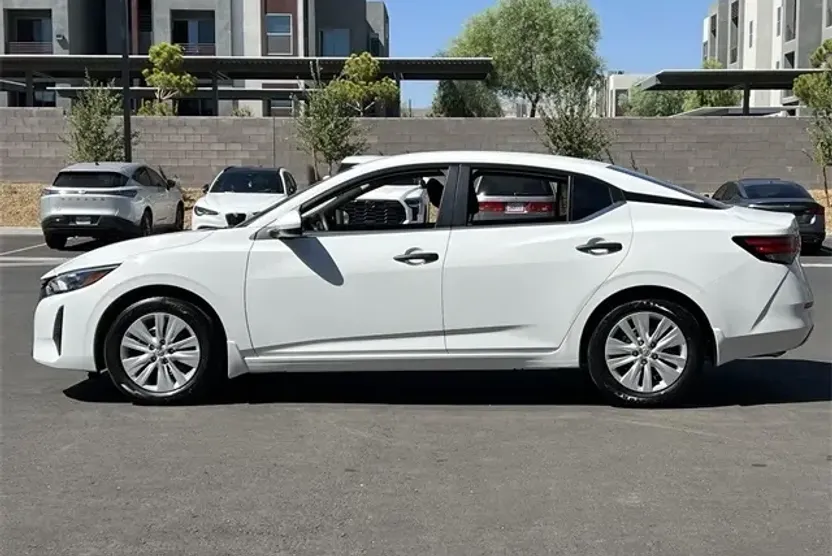 2025 Nissan Sentra S photo 1