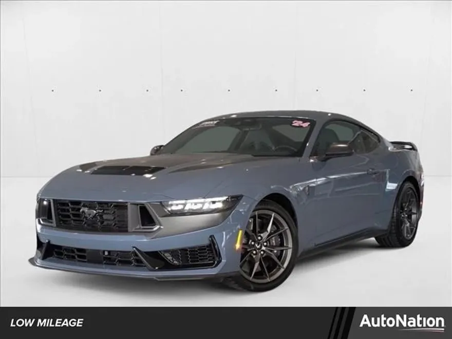 2024 Ford Mustang Dark Horse photo 1