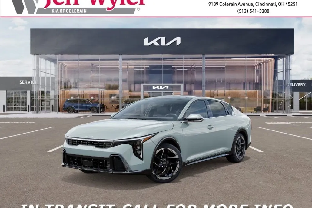 2025 Kia K4 GT-Line photo 1