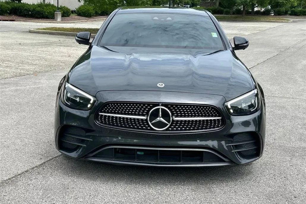 2022 Mercedes Benz E 350 photo 1
