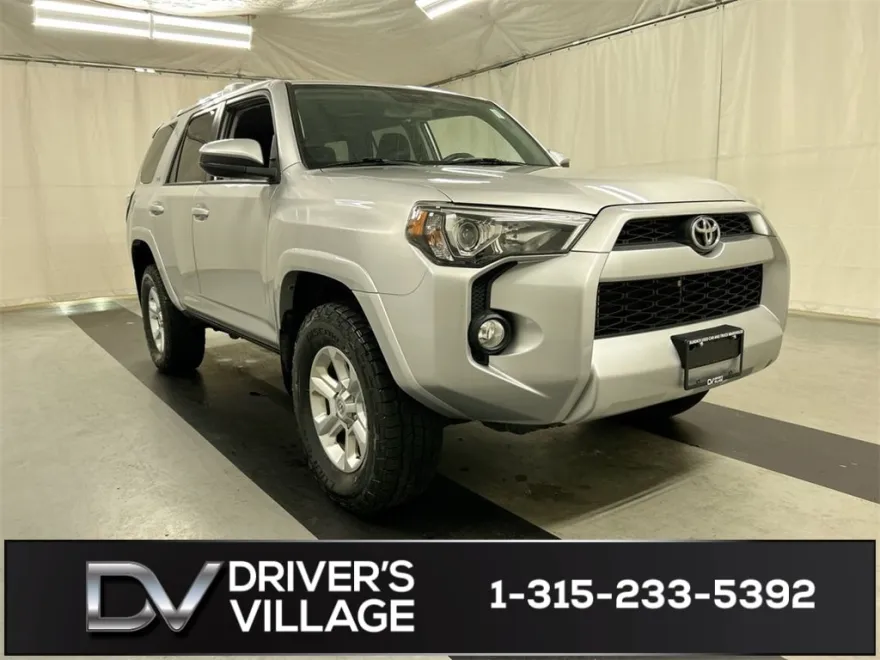 2018 Toyota 4Runner SR5 photo 1