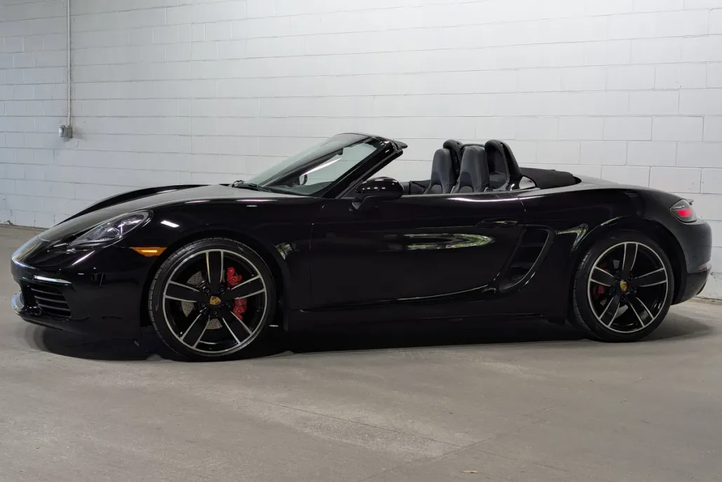 2019 Porsche Boxster S photo 1