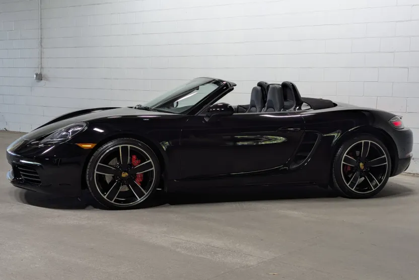 2019 Porsche Boxster S photo 1
