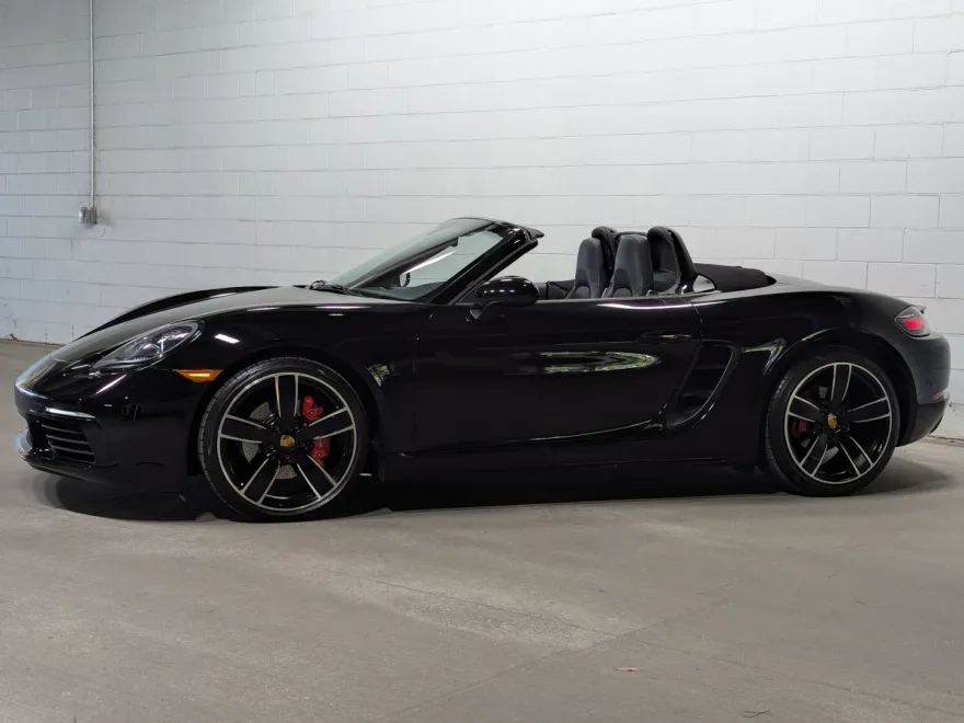 2019 Porsche Boxster S photo 1