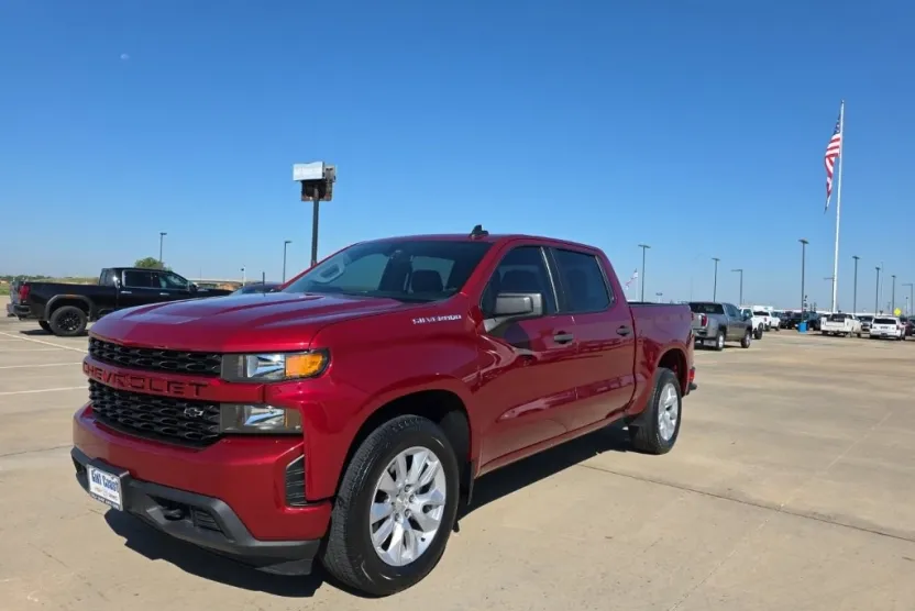 2022 Chevrolet Silverado 1500 Custom photo 1
