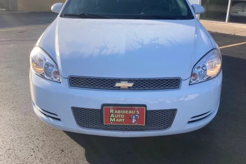 2017 Chevrolet Impala 1LT photo 1