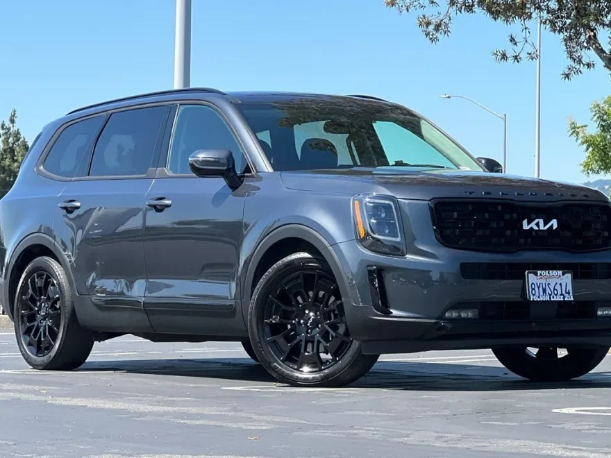 2022 Kia Telluride SX photo 1