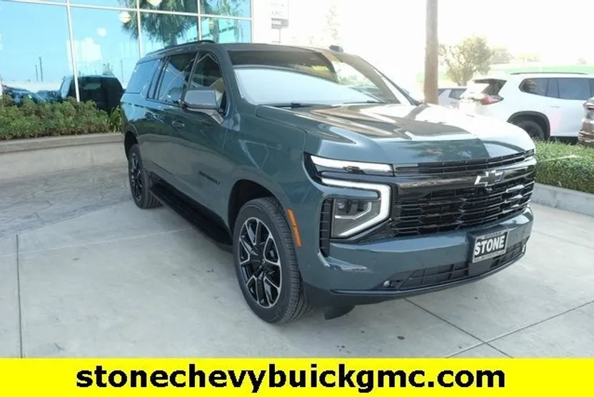 2025 Chevrolet Suburban RST photo 1