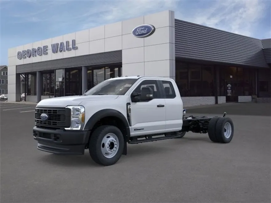 2026 Ford F-550 photo 1