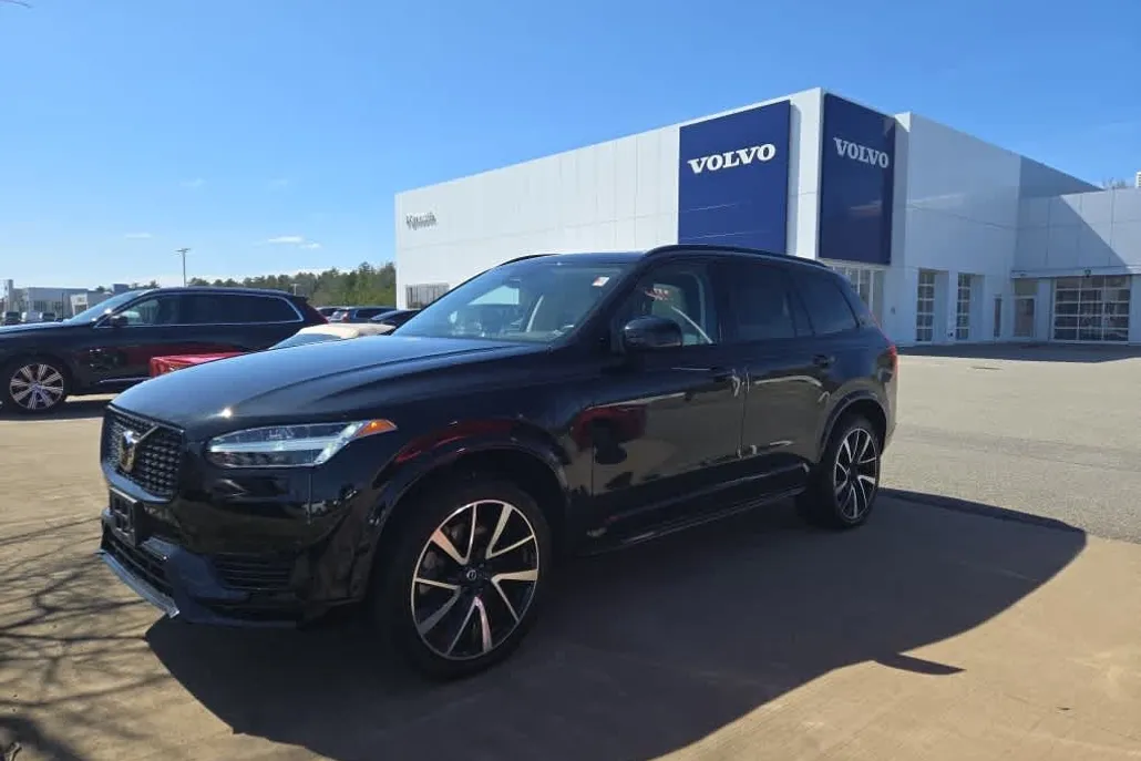 2023 Volvo XC90 Recharge Plus photo 1