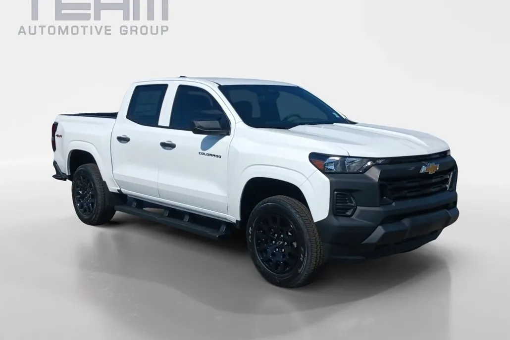 2026 Chevrolet Colorado Work Truck photo 1