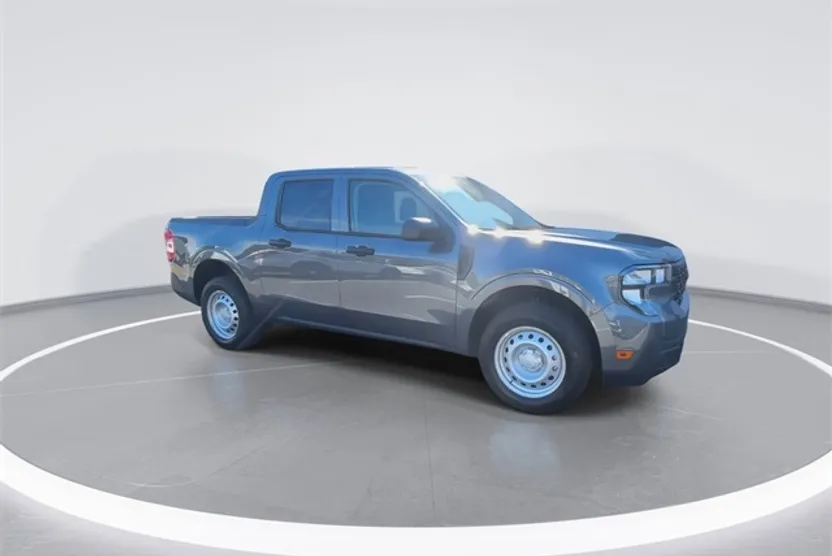 2025 Ford Maverick XL photo 1