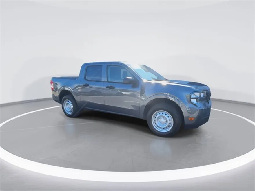 2025 Ford Maverick XL photo 1