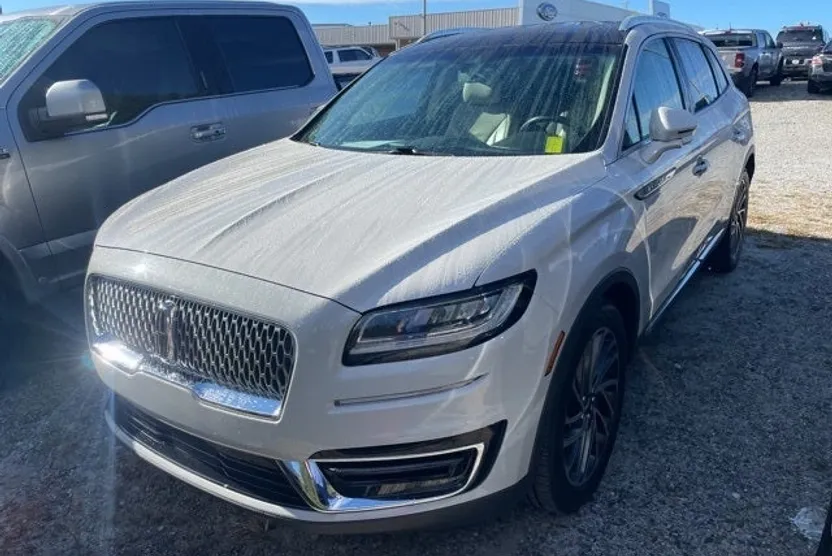 2019 Lincoln Nautilus Reserve photo 1