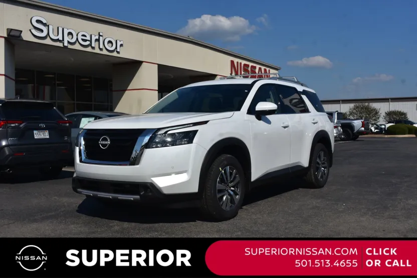 2025 Nissan Pathfinder SL photo 1