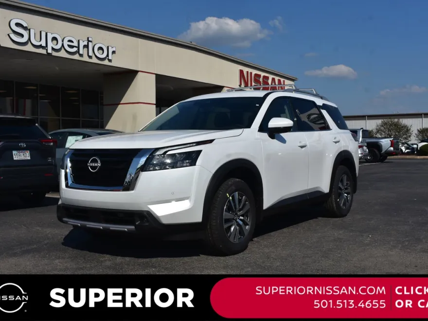 2025 Nissan Pathfinder SL photo 1