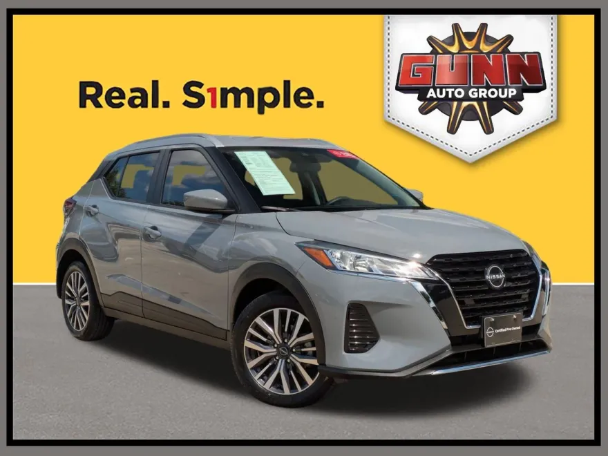 2023 Nissan Kicks SV photo 1