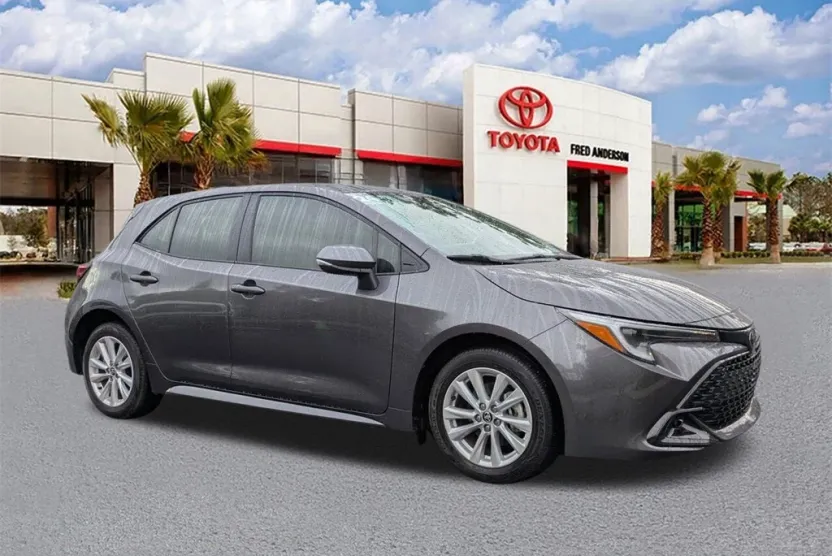 2024 Toyota Corolla SE photo 1