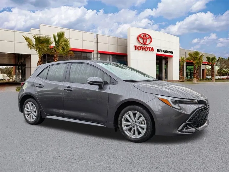 2024 Toyota Corolla SE photo 1