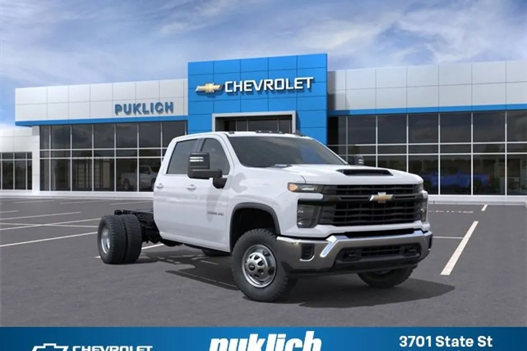 2025 Chevrolet Silverado 3500HD Work Truck photo 1