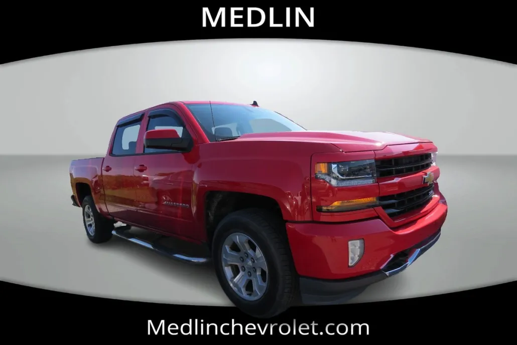 2018 Chevrolet Silverado 1500 LT photo 1