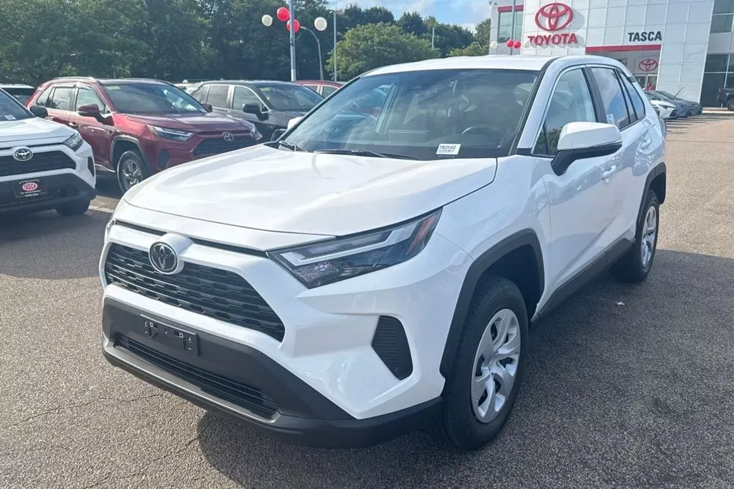 2025 Toyota RAV4 LE photo 1