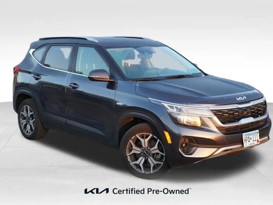 2022 Kia Seltos EX photo 1