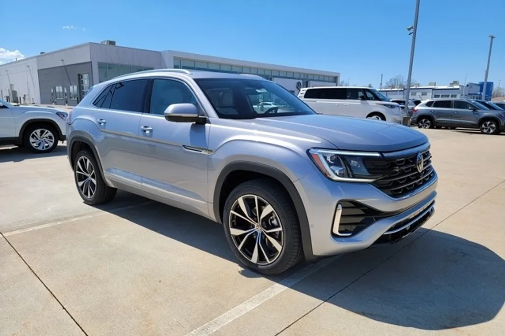 2025 Volkswagen Atlas Cross Sport SEL Premium R-Line photo 1