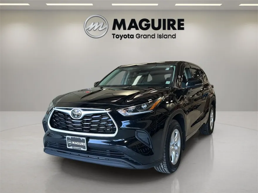 2021 Toyota Highlander L photo 1