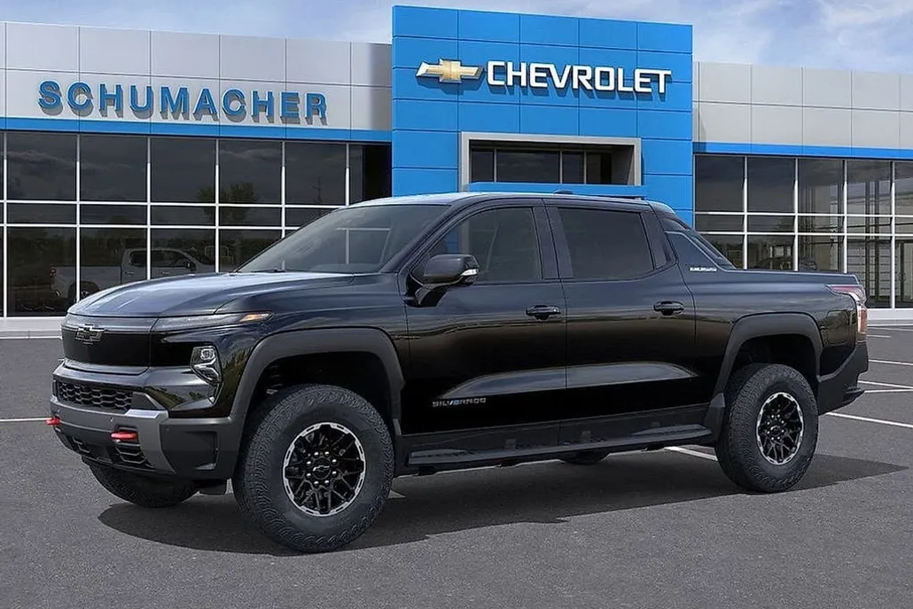 2026 Chevrolet Silverado EV Trail Boss photo 1