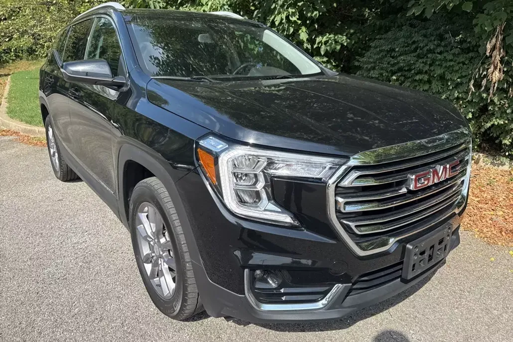 2024 Gmc Terrain SLT photo 1