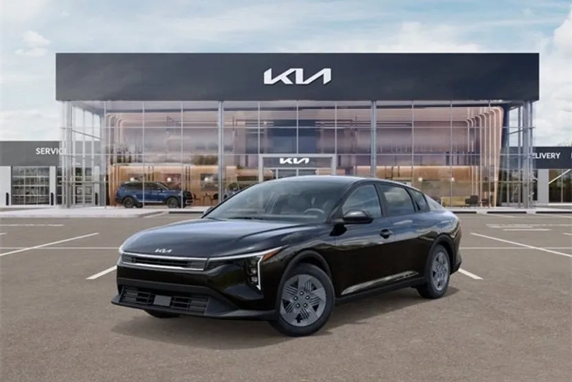 2025 Kia K4 LX photo 1