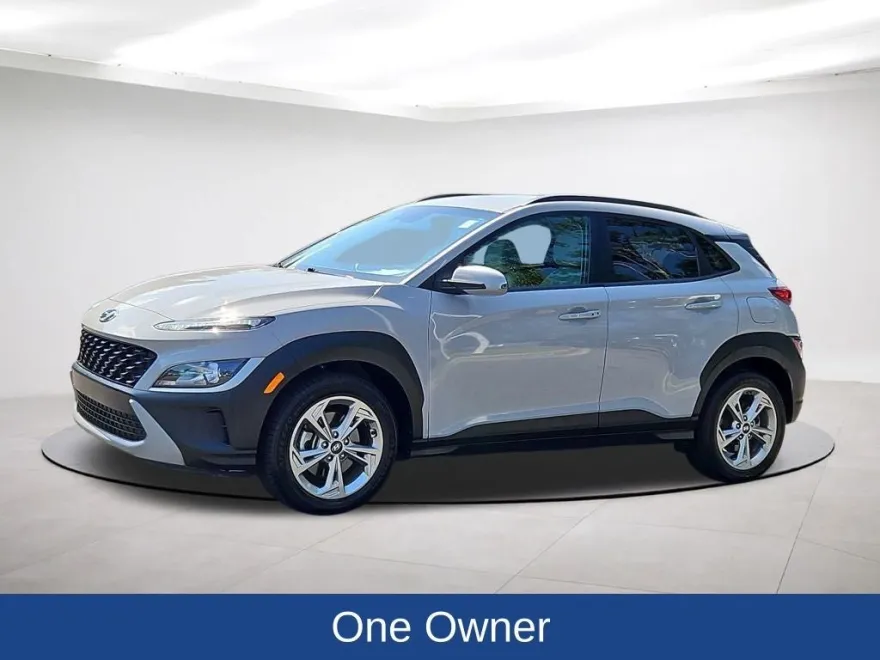 2023 Hyundai Kona SEL photo 1