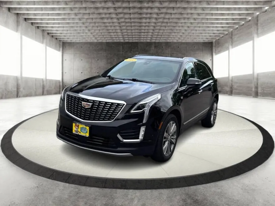 2022 Cadillac XT5 Premium Luxury photo 1