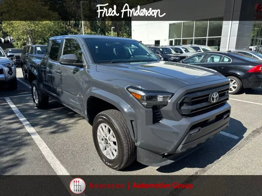 2024 Toyota Tacoma SR5 photo 1