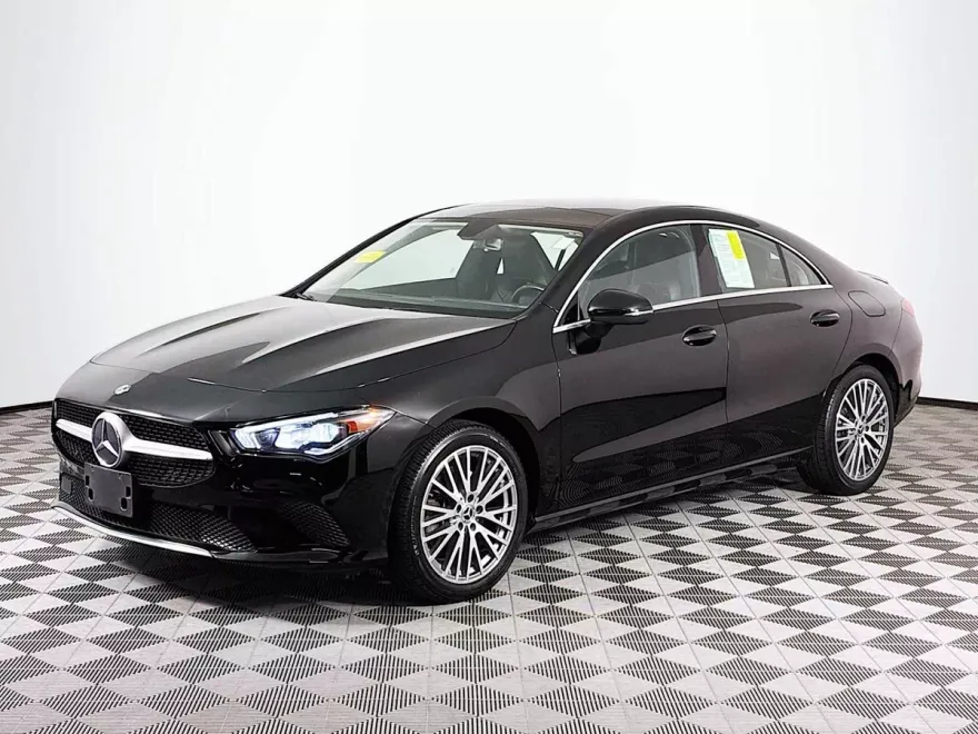 2020 Mercedes Benz CLA 250 4MATIC photo 1