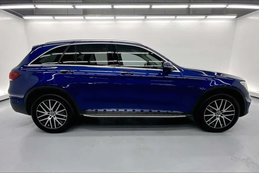 2020 Mercedes Benz GLC 350e photo 1