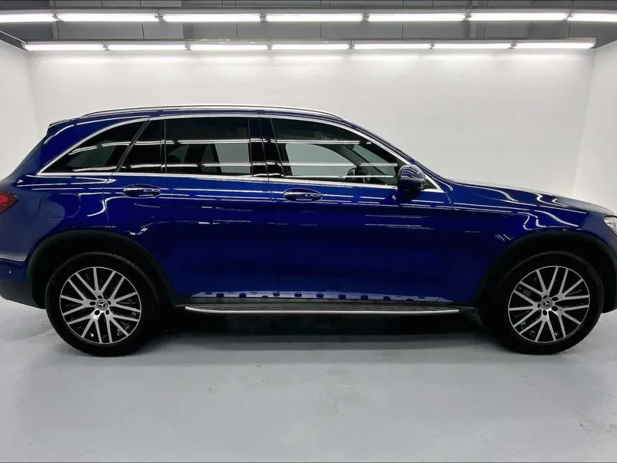 2020 Mercedes Benz GLC 350e photo 1