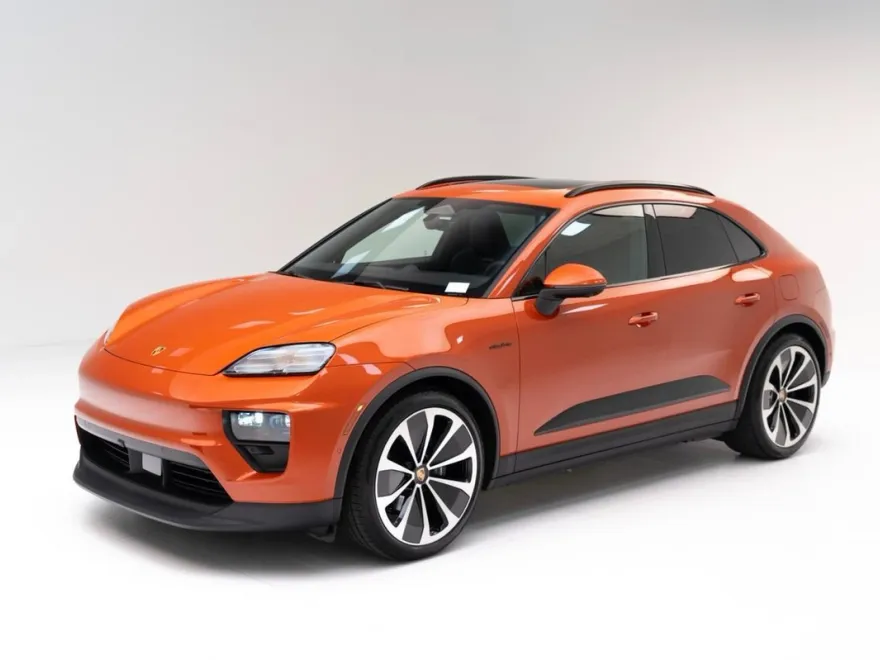 2022 Porsche Cayenne GTS photo 30