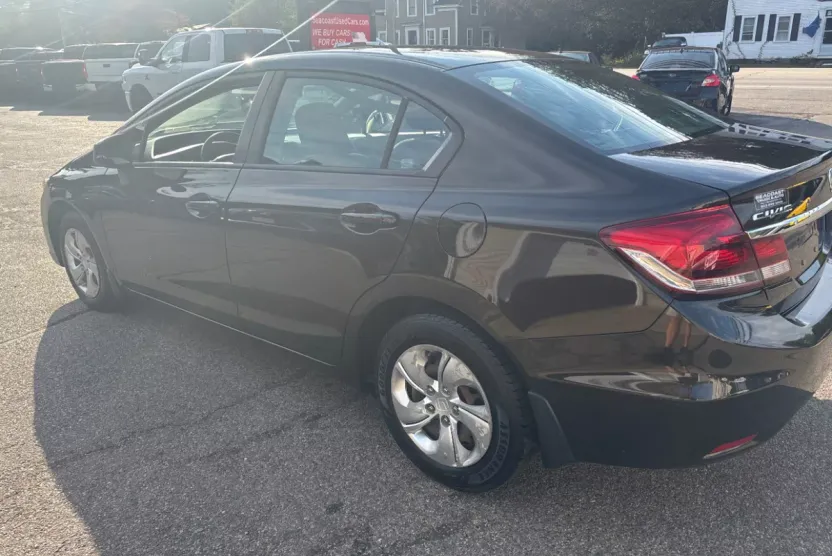 2013 Honda Civic LX photo 1