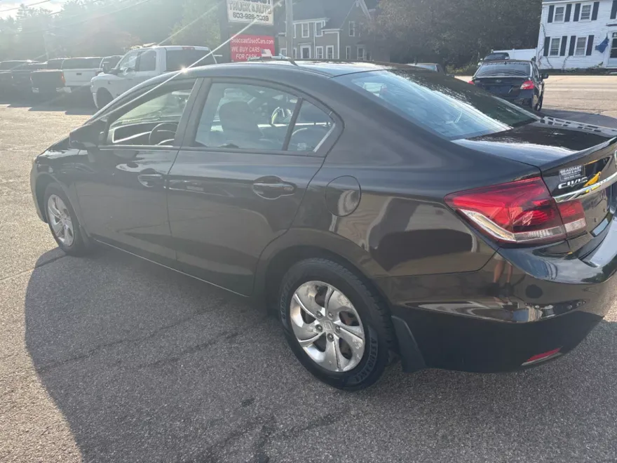 2013 Honda Civic LX photo 1