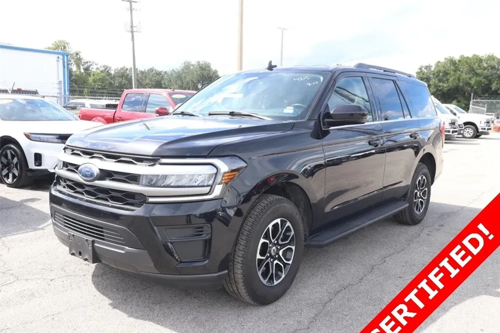 2024 Ford Expedition XLT photo 1