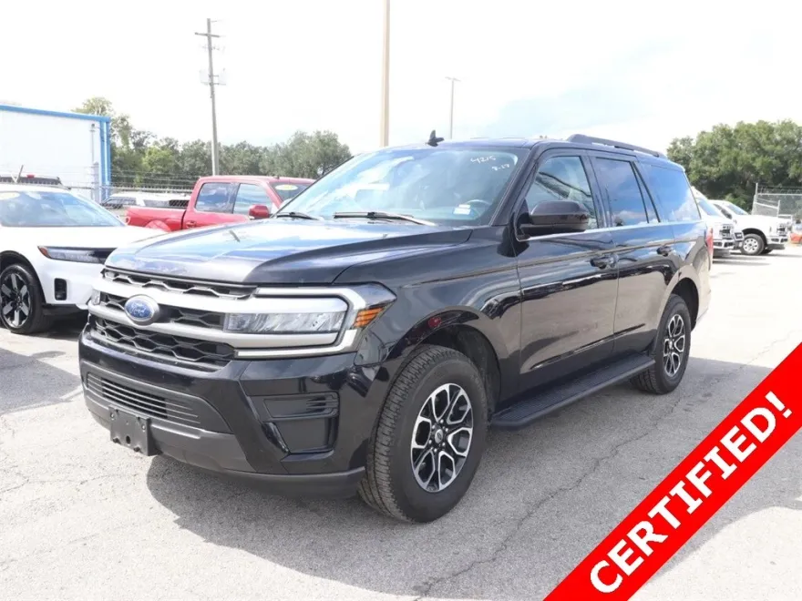 2024 Ford Expedition XLT photo 1